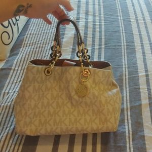 michael kors purse